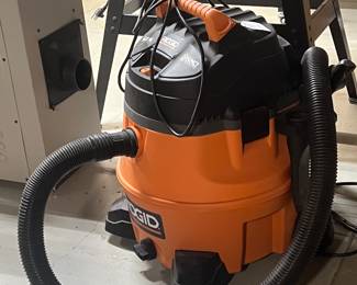 RIGID SHOP VAC