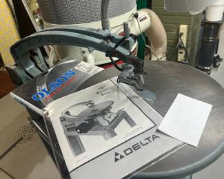 DELTA 18" SCROLL SAW