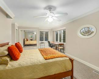 7 bedroom set available w/bedding available