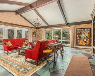 Realtor display photo only-NFS