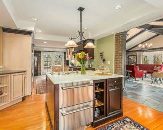 Realtor display photo only-NFS