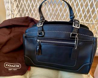 New Dooney & Bourke Handbag