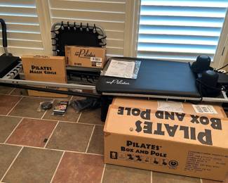 New Pilates Reformer Exercise Equipment 