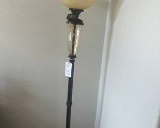 Floor lamp