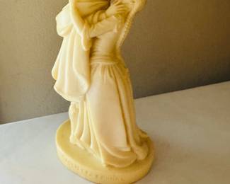 Faro Italian Alabaster Carved Romeo Juliet Kissing Figurine