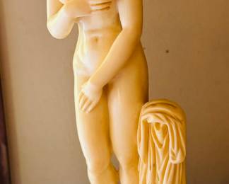  Santini Italian Classic Figure Statue Nude Woman Bather circa 1960s Italy