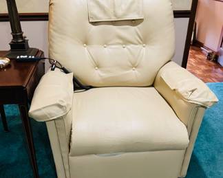 Leather lift chair with heat and massage