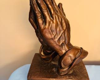 ALBRECHT DURER'S BETENDE HANDE BY BROWER PRAYING HANDS CHALKWARE 1960 SCULPTURE
