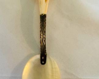 Sterling Silver & Mother of Pearl Caviar Spoon – Sea Shell Handle Tip – 