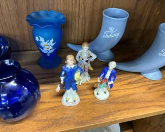Porcelain Colonial Victorian Figurines