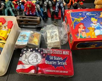 Assorted Trading Cards - US Mint 50 States Quarter Series & Knife Set