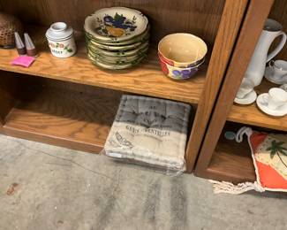 Home Trends Granada by Gibson Plates w/attached Plate Hangers & Bowls