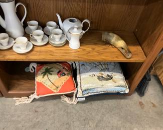 Rosenthal Porcelain Tea Set - Powder Horn - Assorted Square Pillows