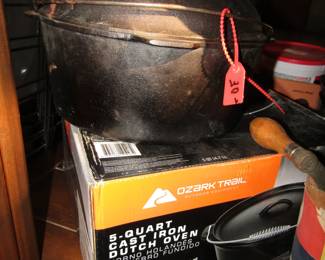 Cast Iron Dutch Ovens