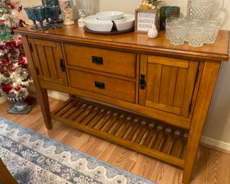 Havertys arts and craft style server