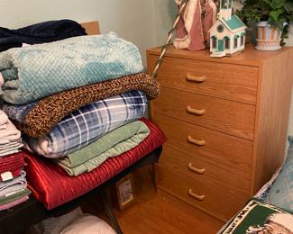 Chester drawers, blanket collection