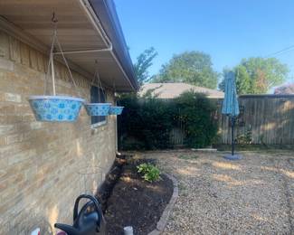 Hanging planters Umbrella and base