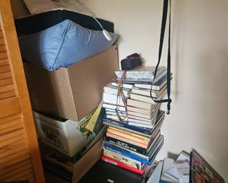 floor of den closet