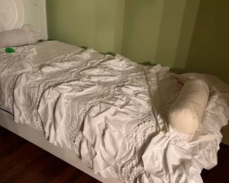 Lovely twin size bedding … 