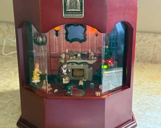 Vintage Thomas Pacconi Christmas Electric Music Box