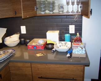 MORE KITCHEN ITEMS