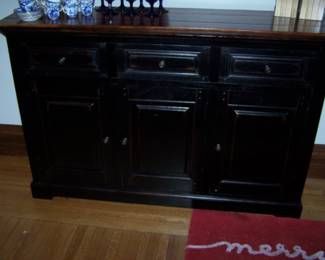 SIDEBOARD