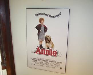 FRAMED "ANNIE" POSTER