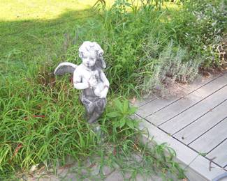 GARDEN STATUE