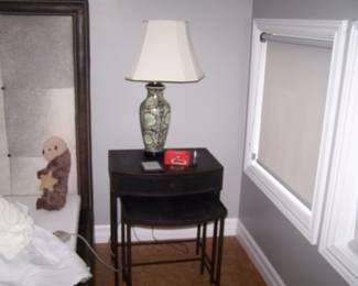 BLACK NEST OF TABLES & LAMP
