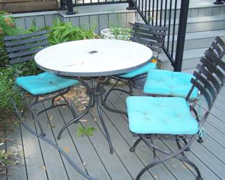 PATIO  TABLE & CHAIRS