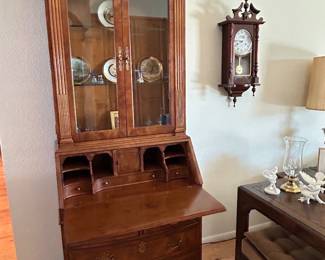 Beautiful Henredon secretary. 
