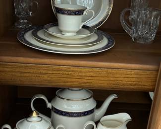 Royal Daulton/Minton china made in England. Edinburgh pattern.