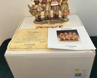 Hummel - We Wish You The Best. Limieted edition with paperwork and box.
