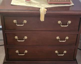Thomasville 3 drawer nightstand