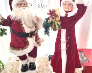 Motion Santa and Mrs. Claus