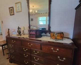 Thomasville dresser and mirror