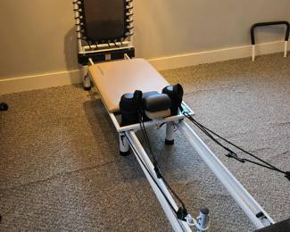Pilates reformer 100.00