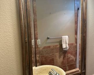 Vanity mirror