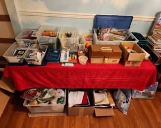 Arts & crafts supplies
