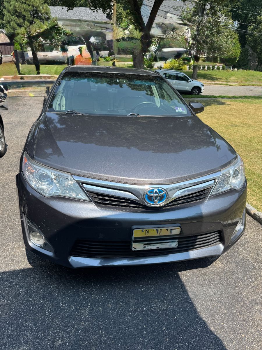 2013 Hybrid Toyota Camry. Very good condition. 86,000 miles.