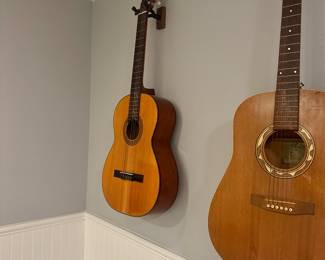 Art Lutherie acoustic guitar