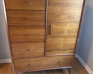 West Elm, Mid Century style dresser/armoire
40”L x 22” D x 55”H
