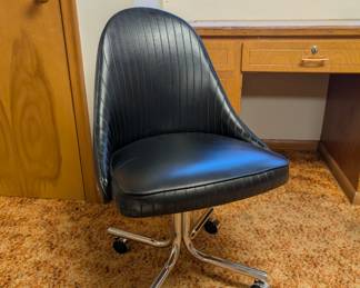 Vintage Rolling Chair
