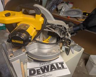 DeWalt Compound Miter Saw