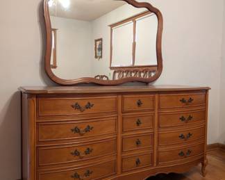 Nice Dixie Lowboy Dresser with Mirror