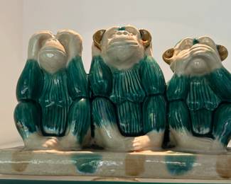 Hear no evil, See no evil, Speak no evil