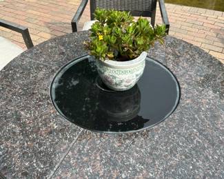 Fire Pit has 4 chairs