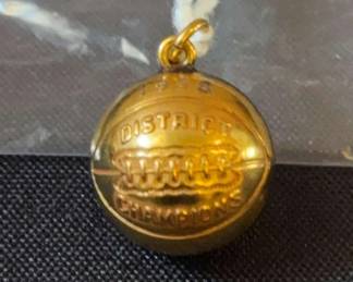 1958 District Champions 10kt GF