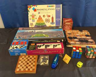 Puzzles, 3D Toys More including Mini Chess