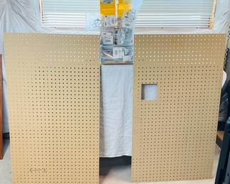 Pegboard & Accessories